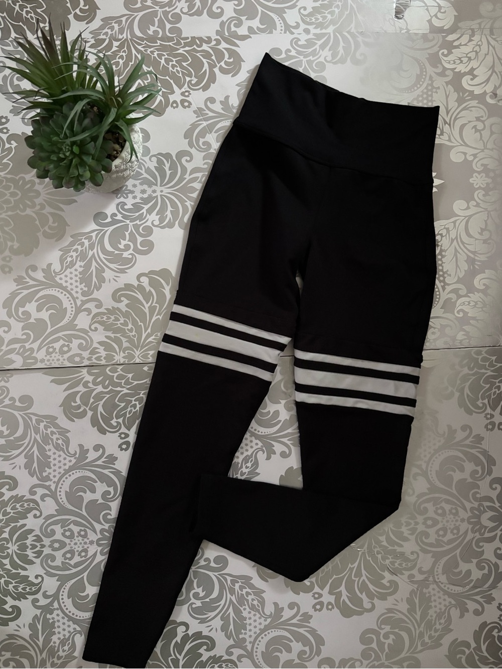 Bombshell Leggings with White Stripe Detail